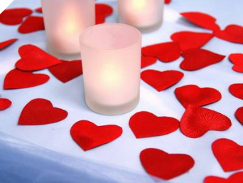 500 Heart Petals - Red 500 Heart Petals - Red